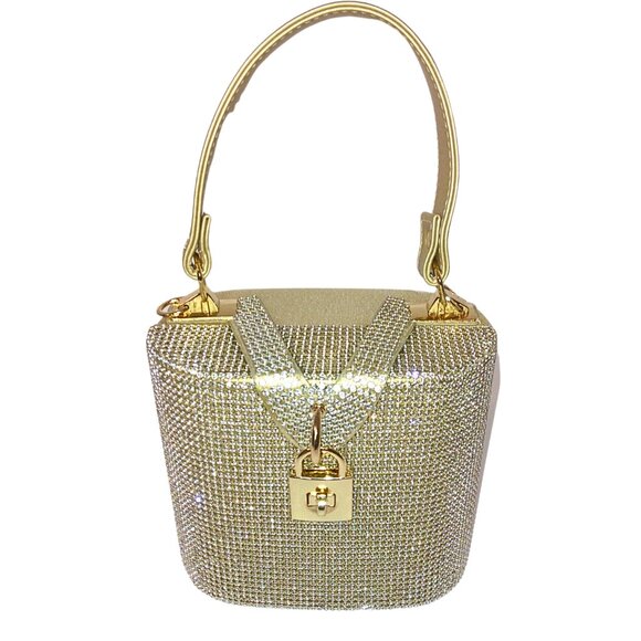 ROYAL GIRLZ CLOSET & BOUTIQUE HEELS AND HANDBAGS SALE! - Picture 4 of 13